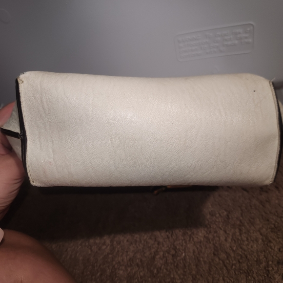 Calvin Klein Crossbody with wallet bag - Picture 3 of 7